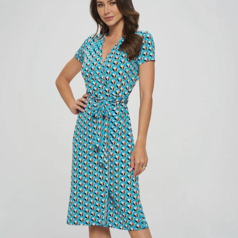 Diane Von Furstenberg Silk Wrap Dress Size S